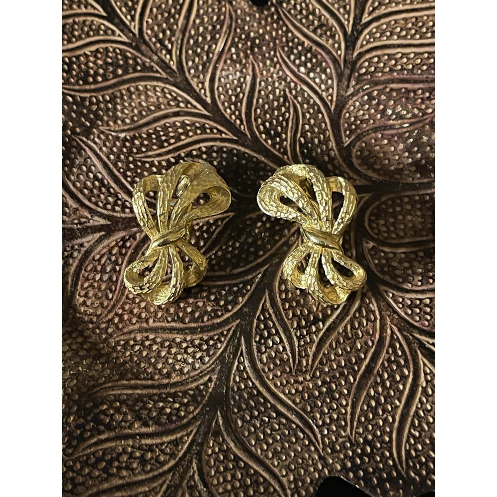 Vintage Monet Gold Tone Textured Bow Clip On Earrings Elegant
